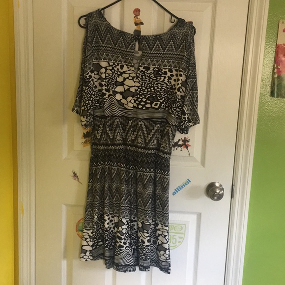 Robert Louis Black/White Patterned Romper Size M - Picture 2 of 7